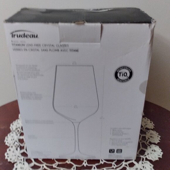 Wine, Led Free Crystal, New in Box, Set of Four - Picture 3 of 4